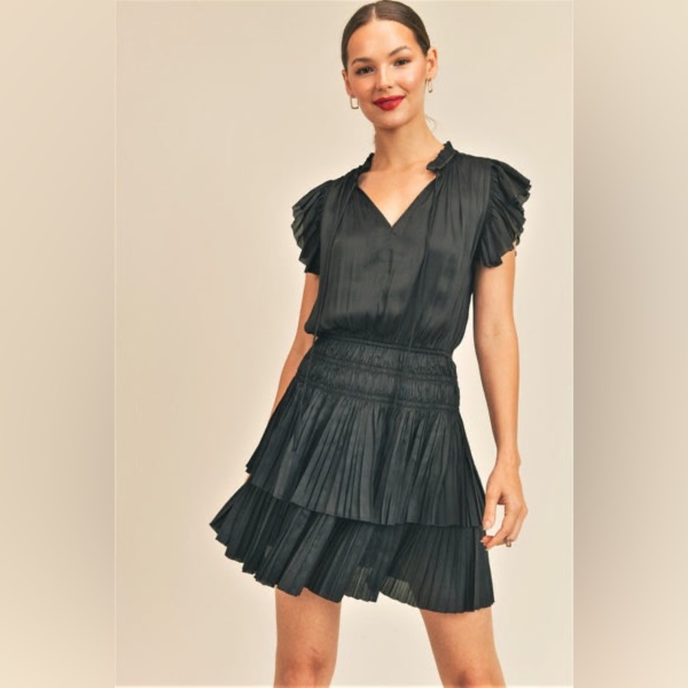 Mauede Pleated Skirt Mini Dress